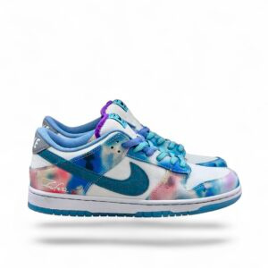 NIKE DUNK LOW SB "Futura Laboratories - Bleached Aqua