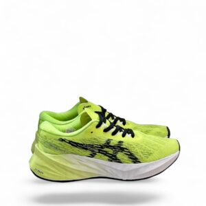ASICS NOVABLAST 3 Running Shoes